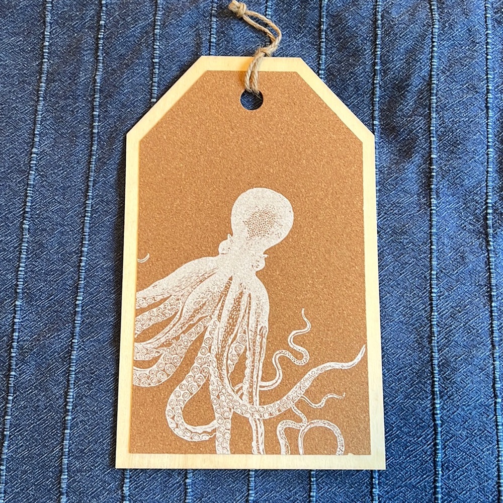 Crafters Square Wall Decor Octopus on Wood and Cork